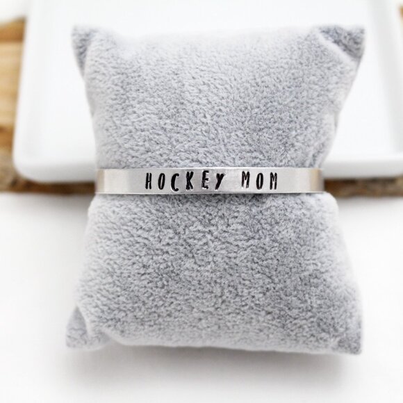 Hockey Mom - Hand Stamped Anodized Aluminum Bangle - Adjustable - Picture 11 of 11